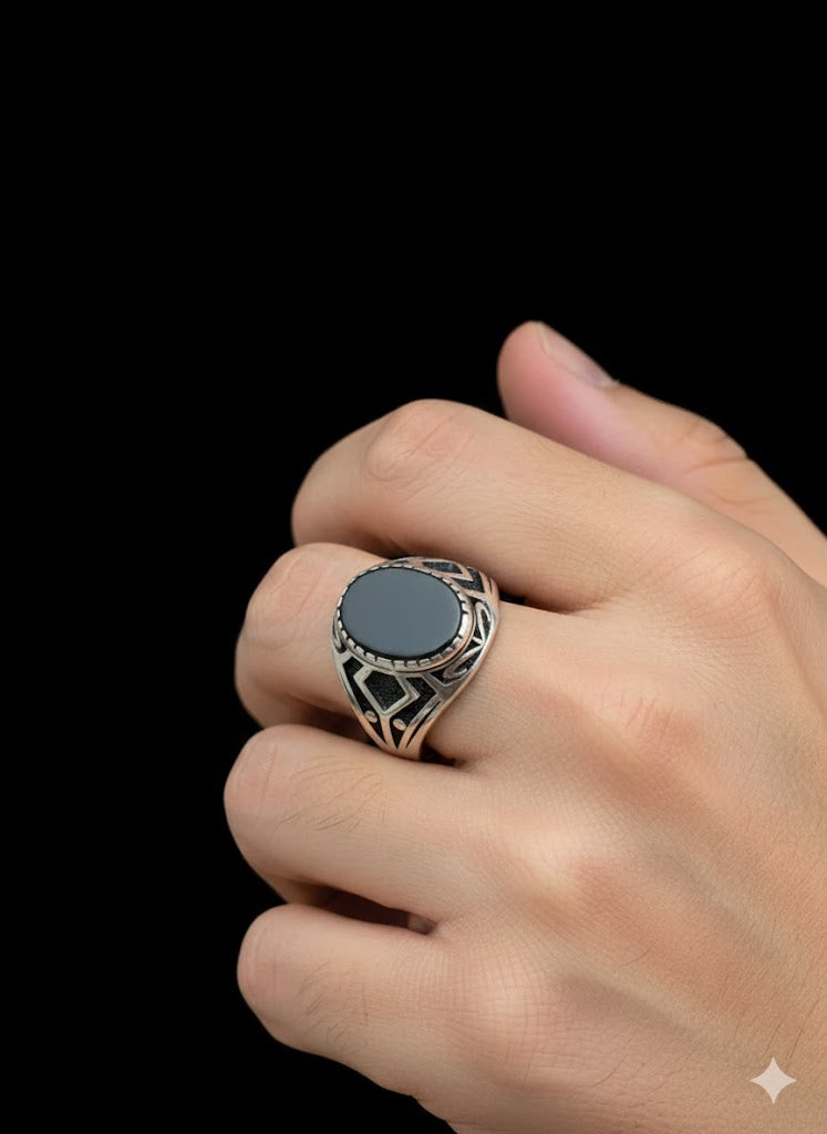 Men’s Sterling Silver Oval Black Onyx Design Ring