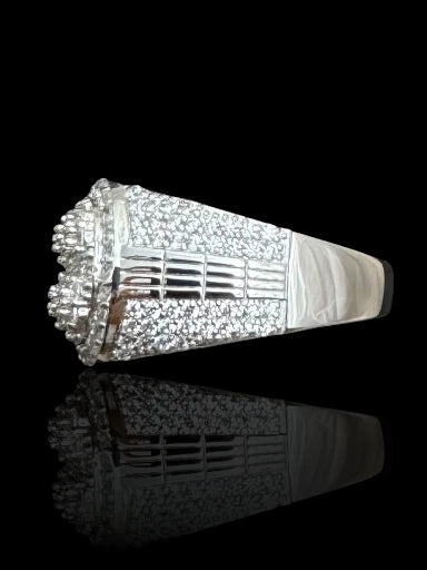 Special Design Round Men’s Silver Ring